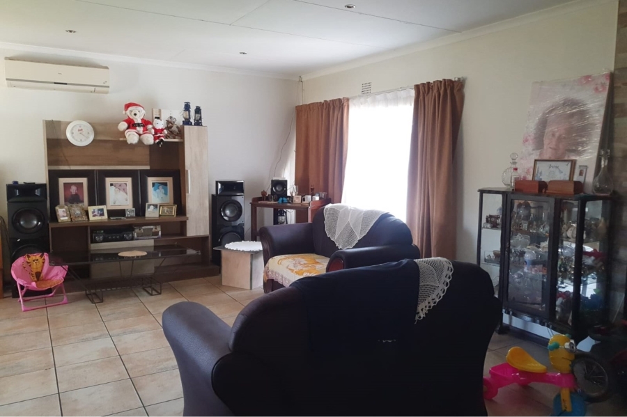 3 Bedroom Property for Sale in Vaalpark Free State